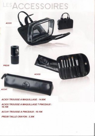 LES ACCESSOIRES